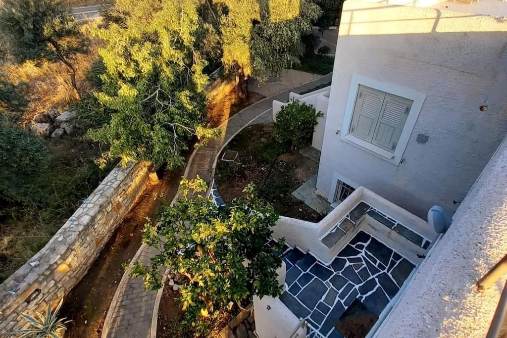 Karantou Villa Tiros Exterior photo